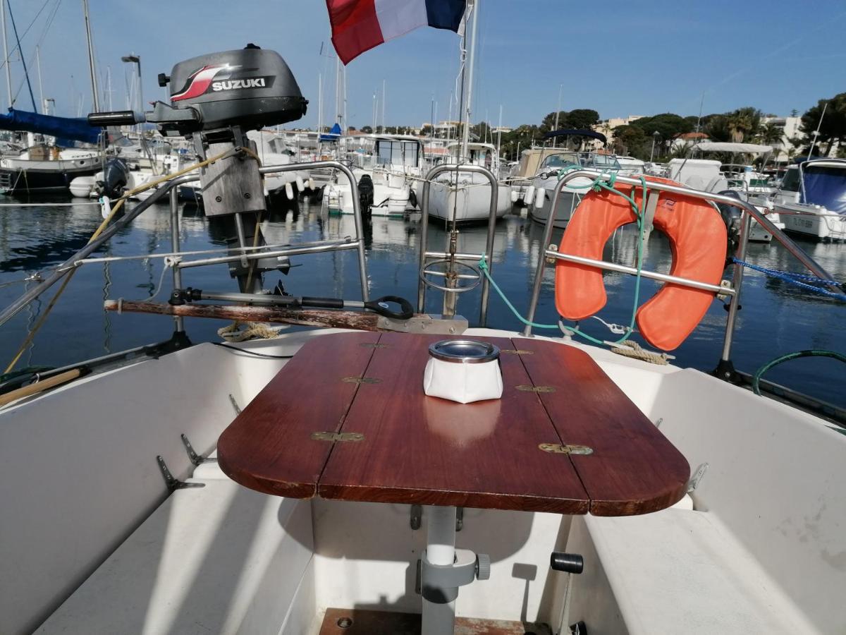 Voilier De Charme A Quai 호텔 Saint-Raphaël 외부 사진
